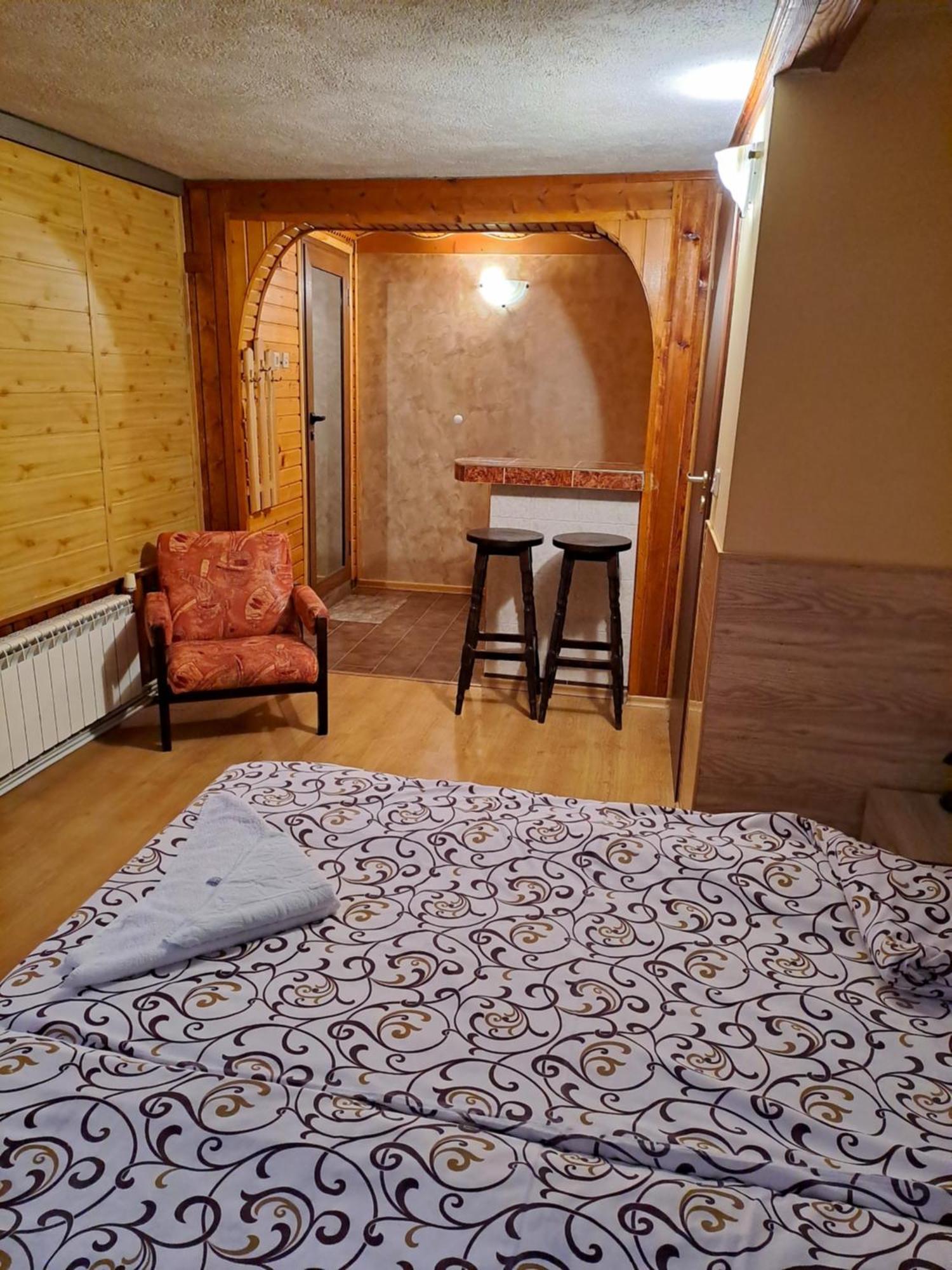 Kovacha Guest House Raduil エクステリア 写真