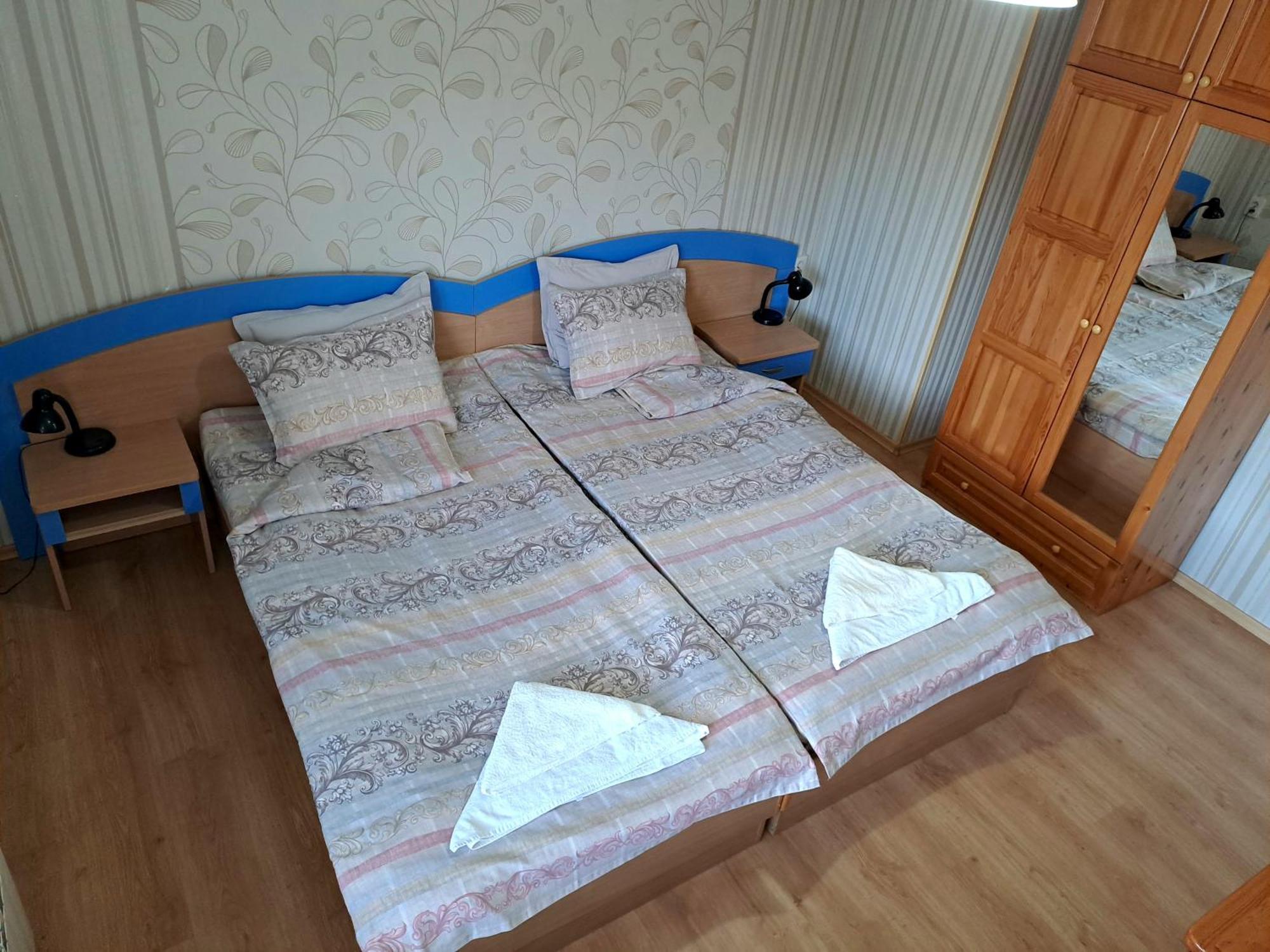 Kovacha Guest House Raduil エクステリア 写真