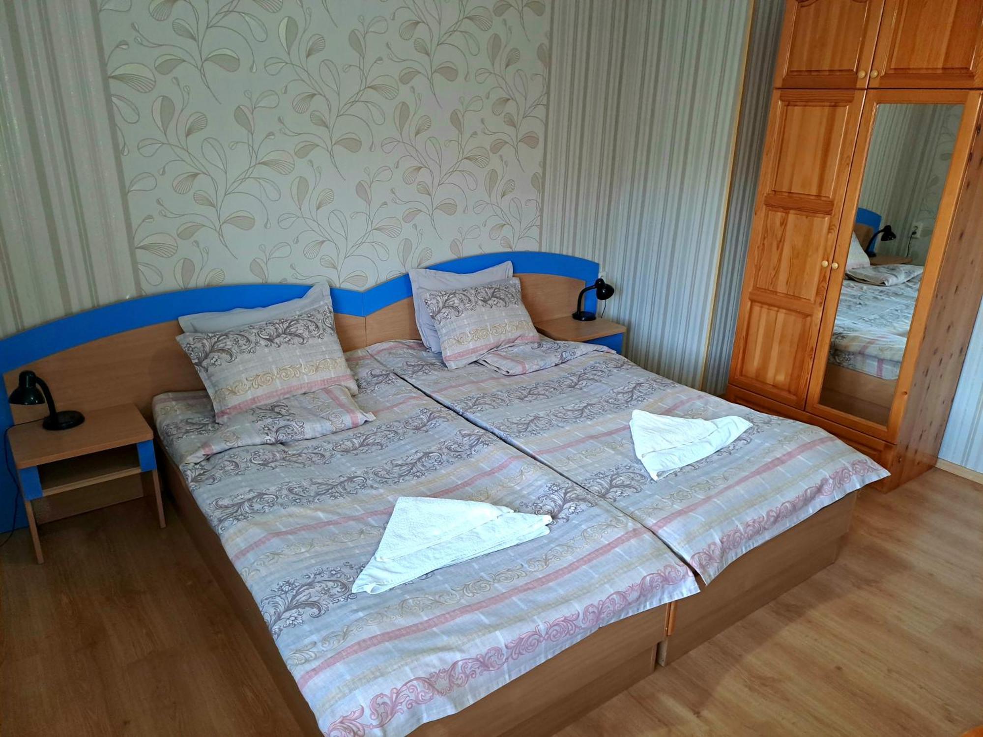Kovacha Guest House Raduil エクステリア 写真